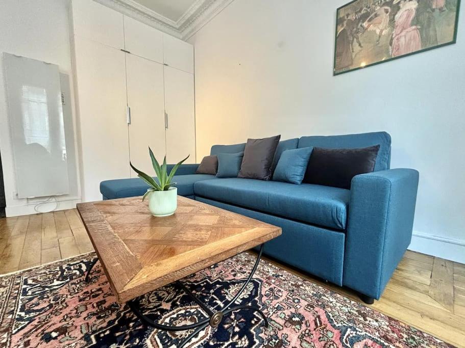 Charming - Rentaway Apartment